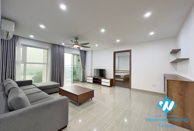 High floor L4 apartment overlooking the golf course, park, lake, air-conditioned, three-bedroom new fully equipped
